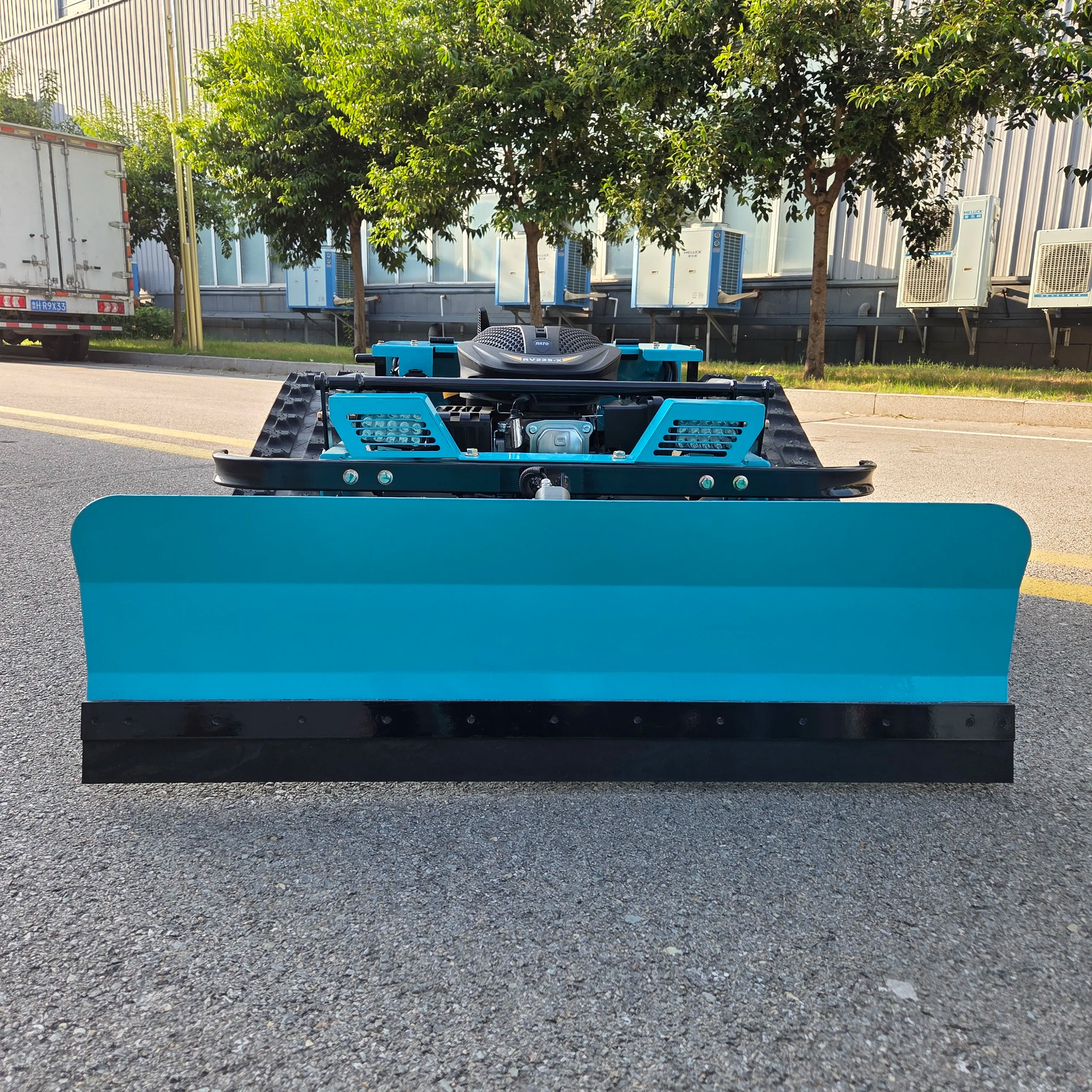 Intelligent Remote-Controlled lawnmower, 500mm mowing Width, supports 50 ° Incline, High Quality, Factory Direct Sales at a Low